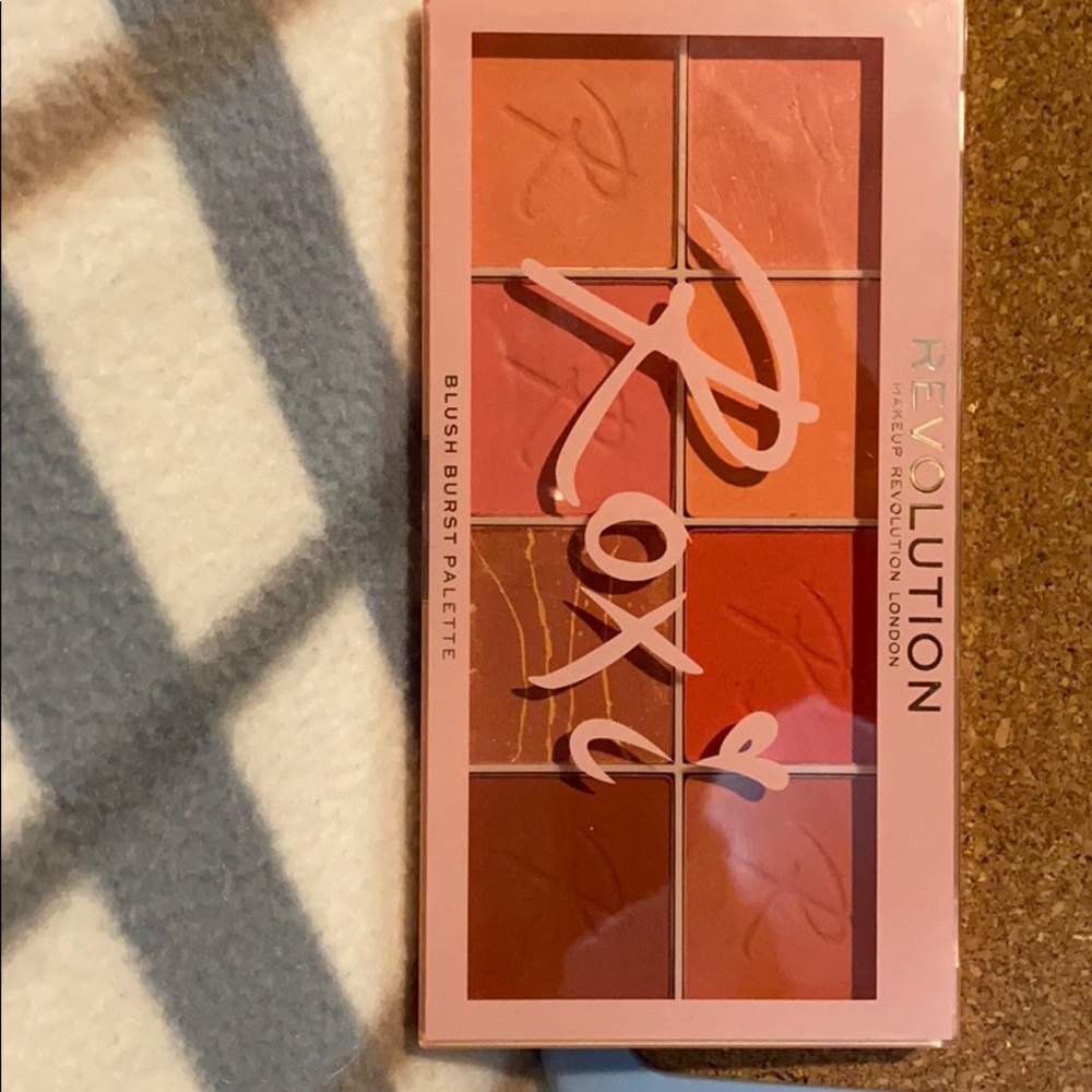 Roxy blush pallet